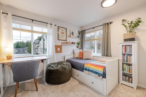 Tiny photo for 1925 NW Monterey Pines Drive #5, Bend, OR 97703 (MLS # 220212417)