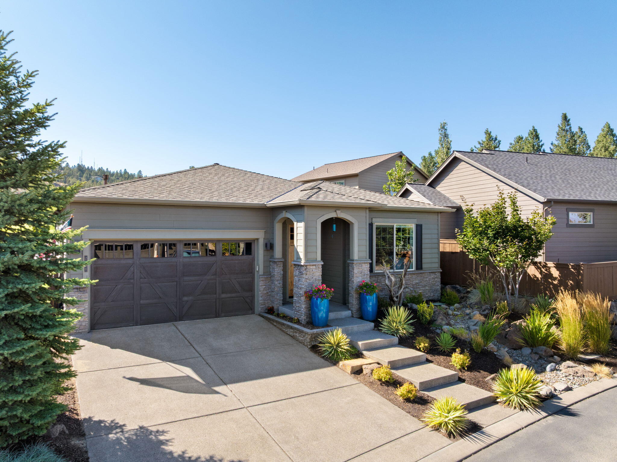 2631 NW Boulder Ridge Loop