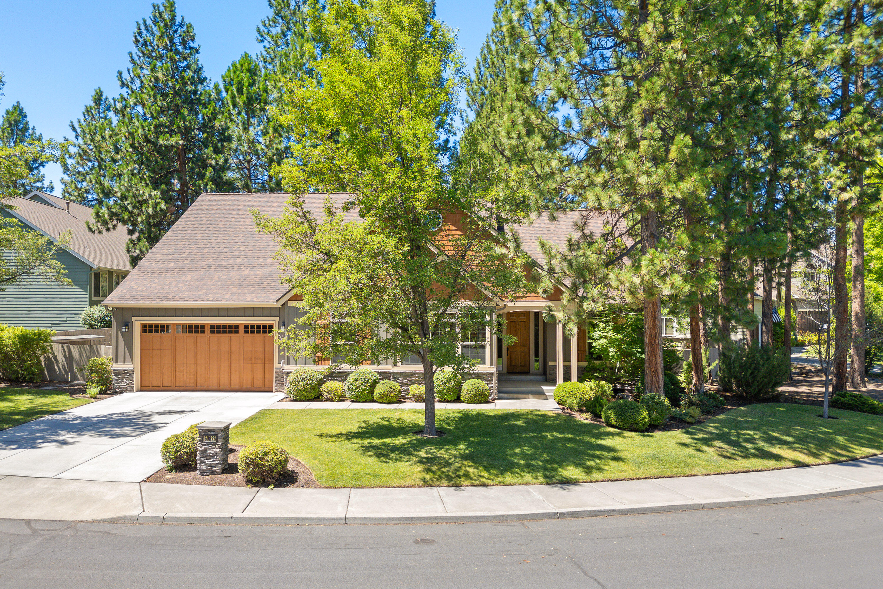 60826 Goldenwood Loop