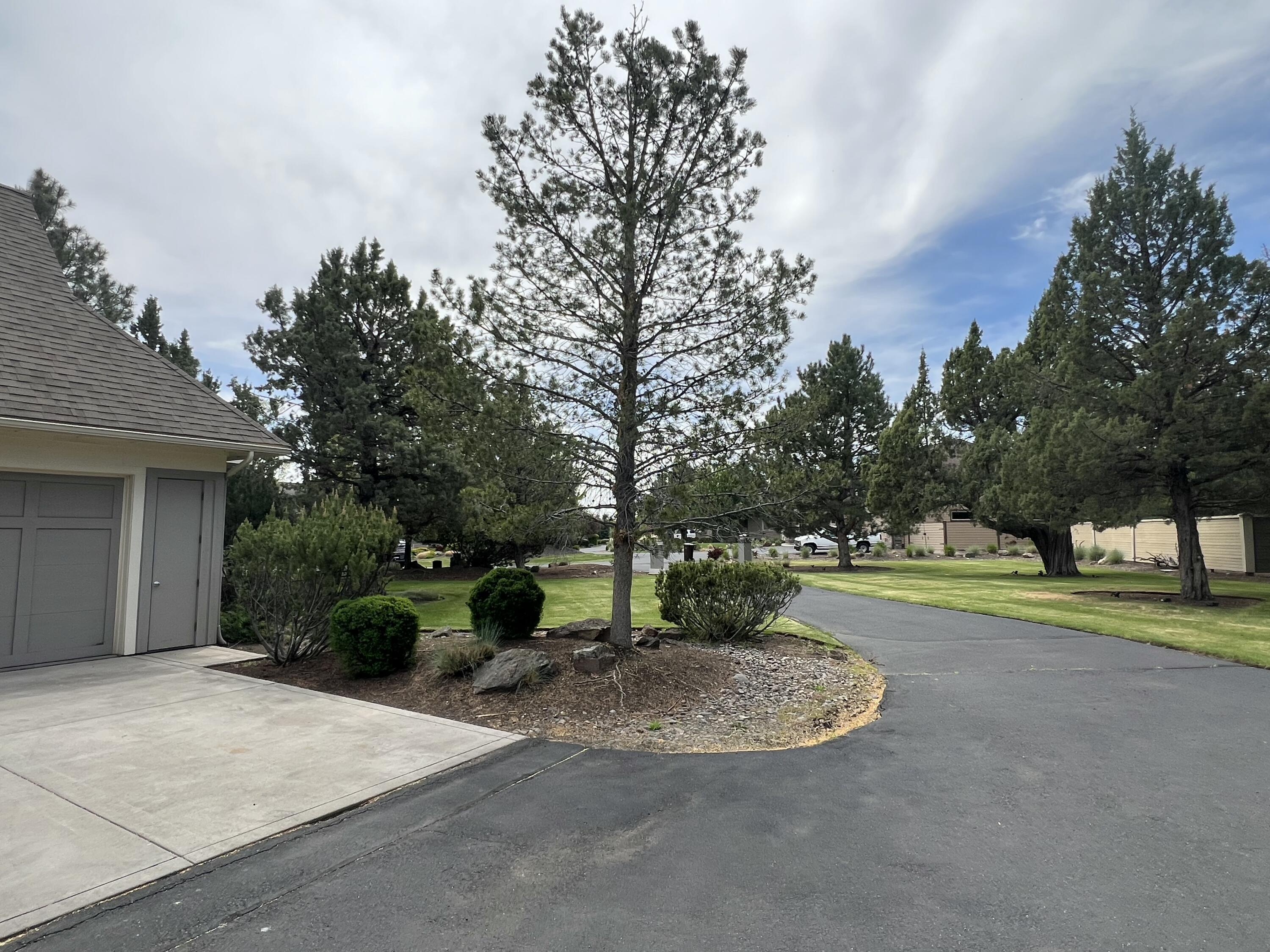 Eagle Crest - Residential
