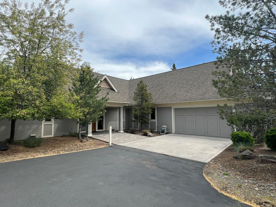 Experience the pinnacle of fractional ownership! Located in the gated community of Eagle Springs on a private cul-de-sac overlooking the 16th green of The Challenge course with fairway and easterly mountain views.

This exceptional opportunity includes five weeks of ownership per year with full golf benefits for two and access to all three sports centers during your stays. 

Inside, timeless luxury finishes welcome you throughout the thoughtfully designed home. The great room floor plan flows seamlessly into a chef's kitchen and formal dining room—perfect for entertaining friends or hosting family gatherings. 

The three bedroom, 3.5 bathroom layout features two mirror-image primary suites, each boasting gas fireplaces and  indulgent soaking tubs. The third bedroom includes its own ensuite bathroom, ensuring privacy and comfort for all guests.

Beautiful furnishings both inside and out mean you can arrive with just your personal items and immediately begin your vacation.