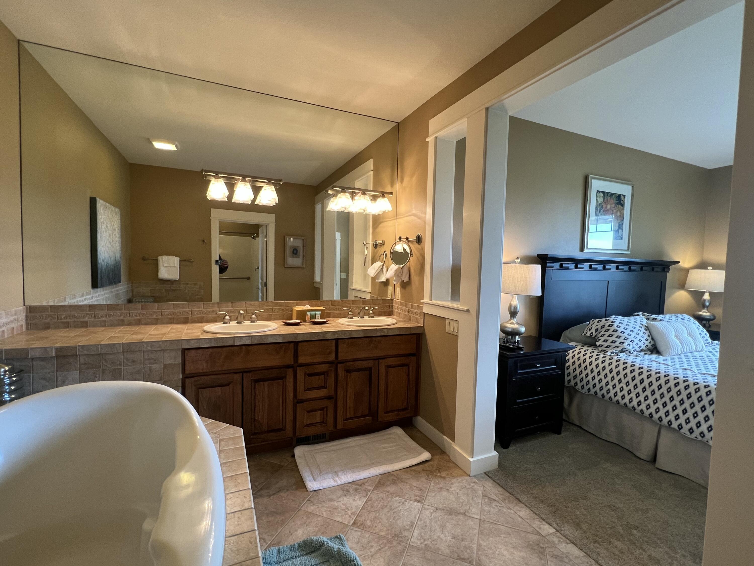 Eagle Crest - Residential