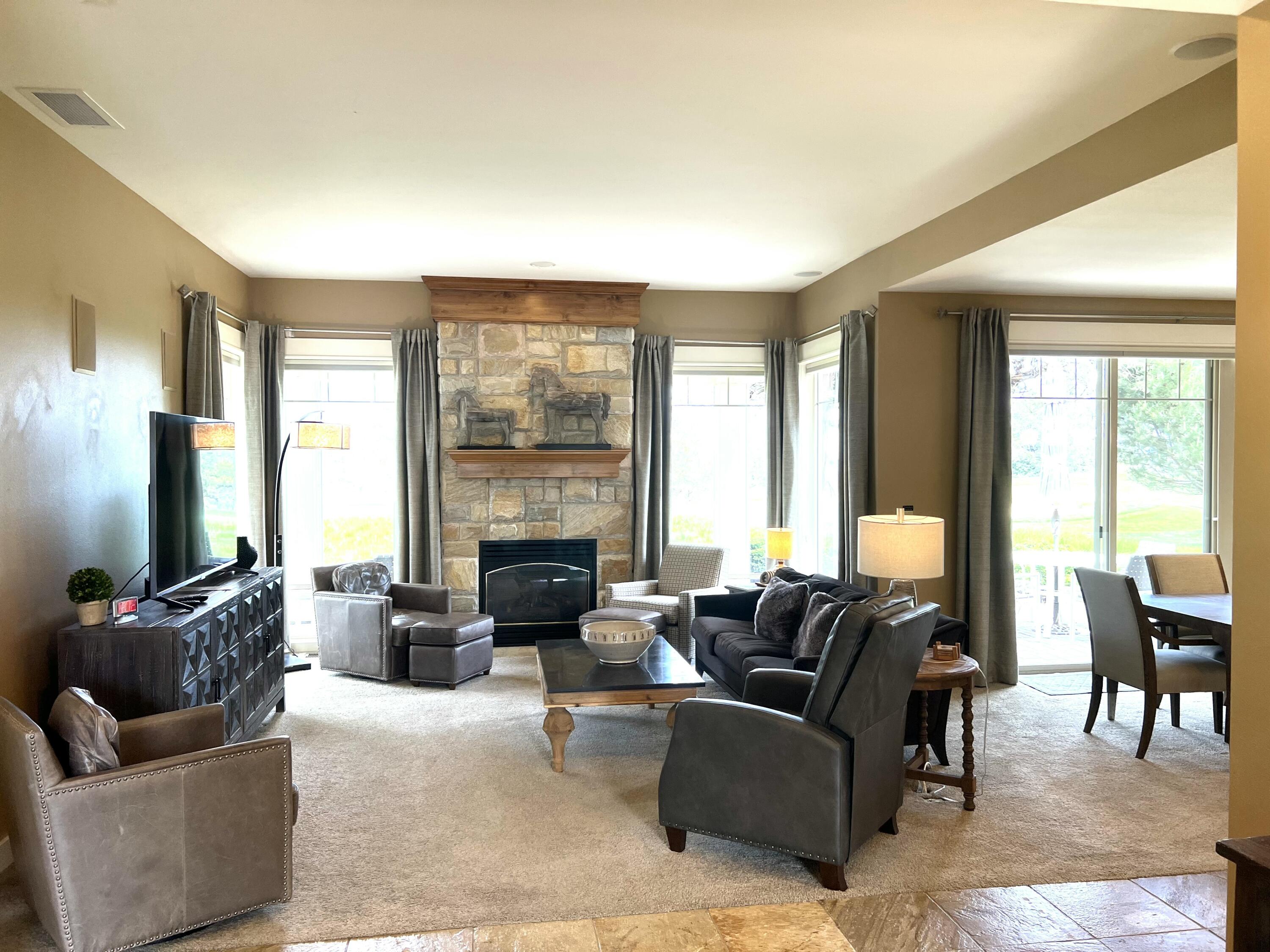 Eagle Crest - Residential