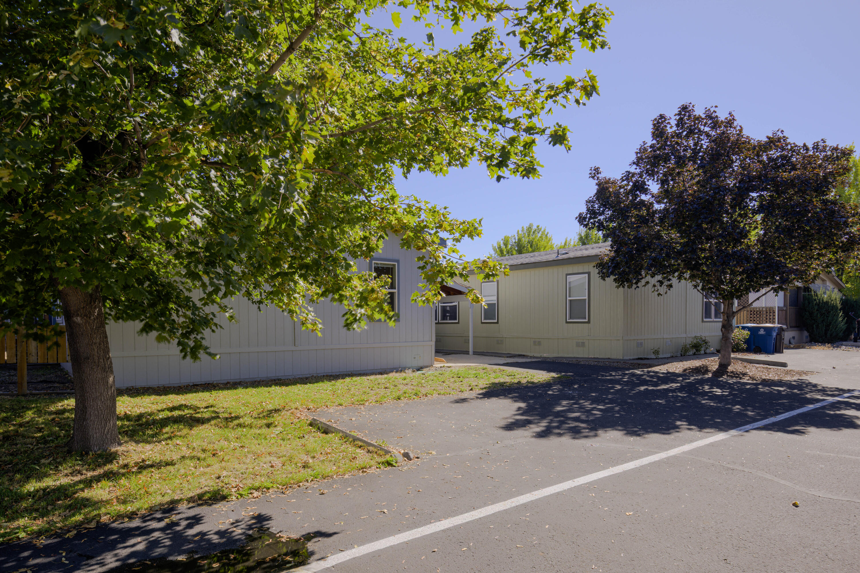 1201 SW 28th Street 24