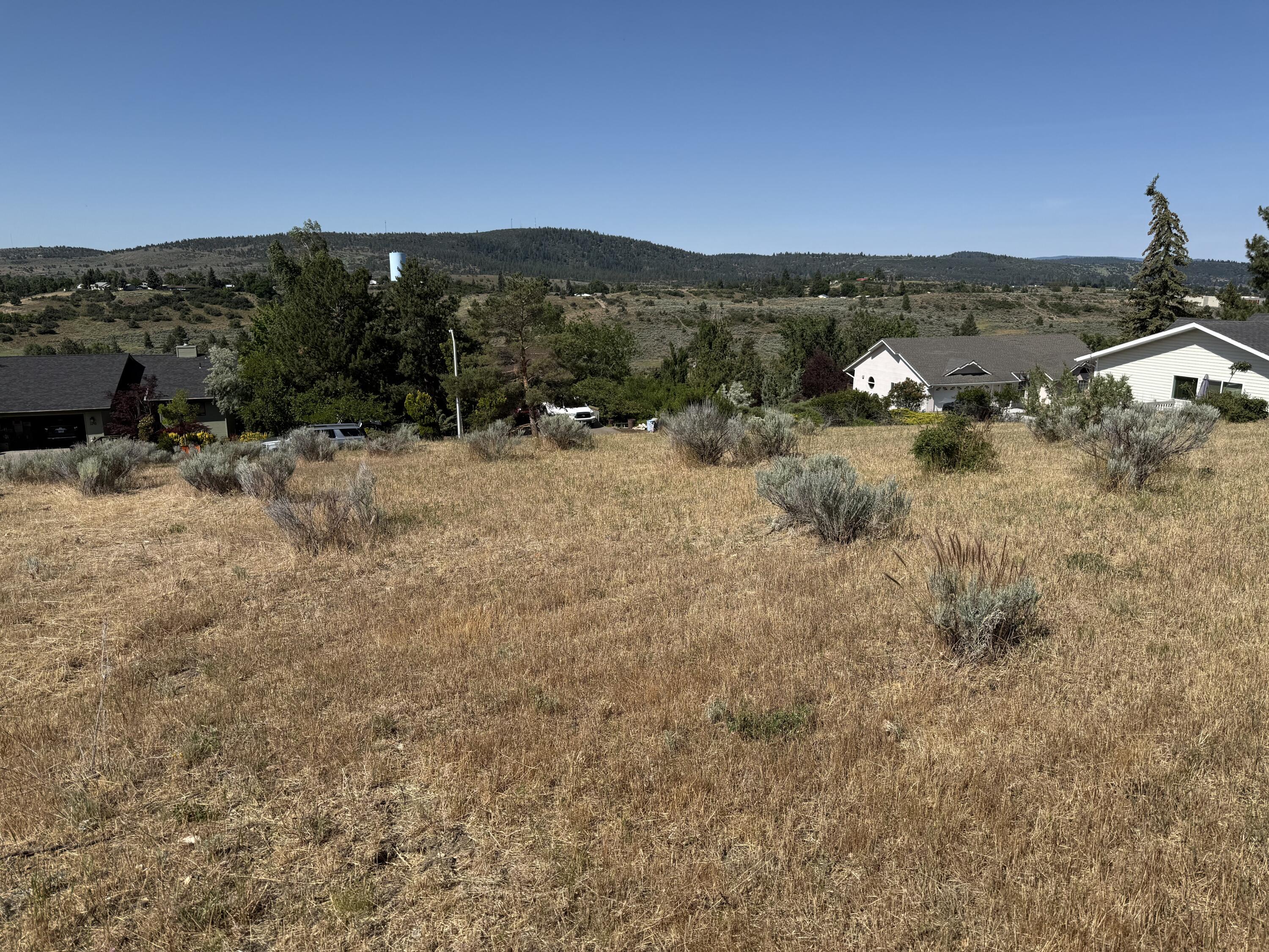 Klamath Falls -Nob Hill - Land