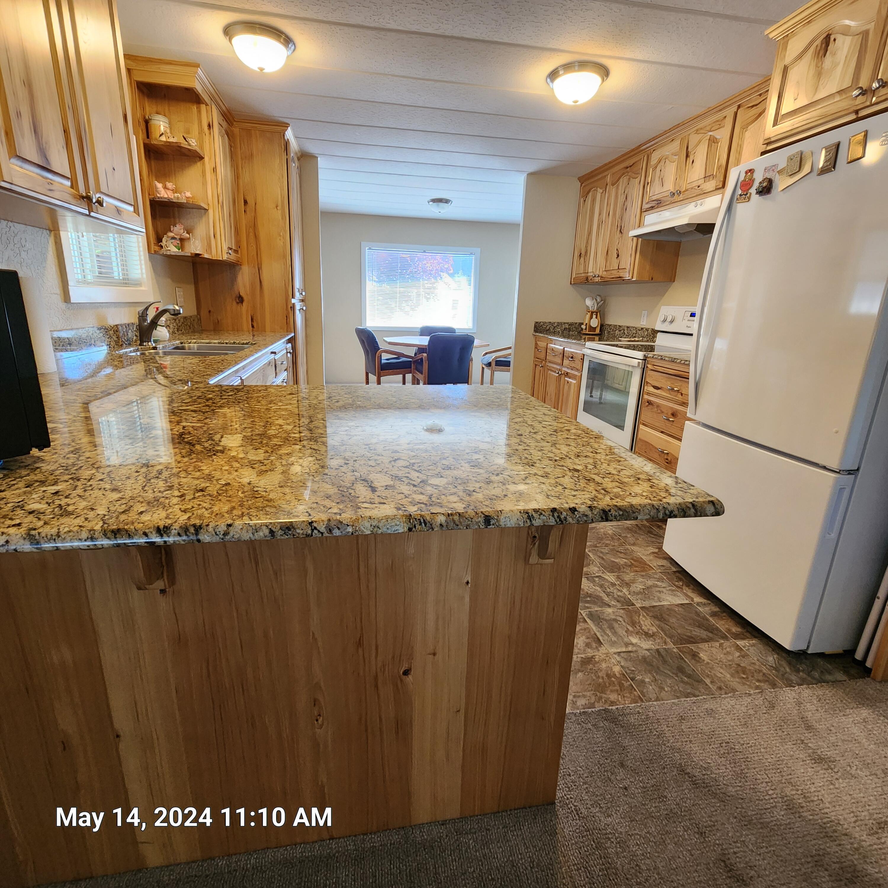 Rogue Lea Estates - Residential