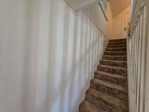 Tiny photo for 814 NW C Street, Grants Pass, OR 97526 (MLS # 220217615)