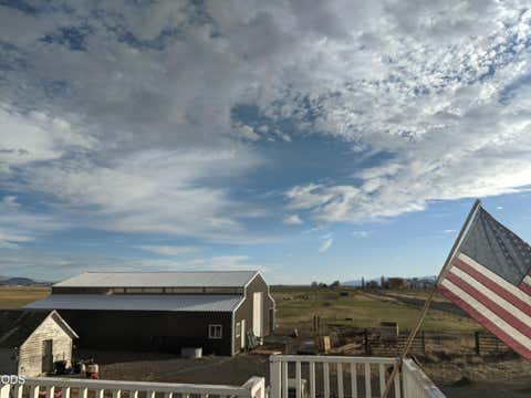 Tiny photo for 21405 Harpold Road, Malin, OR 97632 (MLS # 220227187)