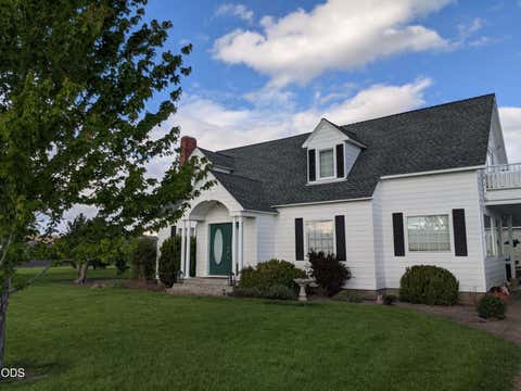 Tiny photo for 21405 Harpold Road, Malin, OR 97632 (MLS # 220227187)