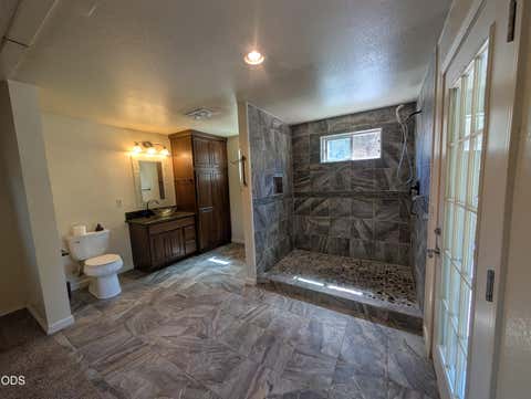 Tiny photo for 15527 Buck Road, Klamath Falls, OR 97603 (MLS # 220226114)