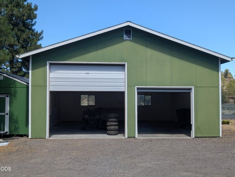 Tiny photo for 15527 Buck Road, Klamath Falls, OR 97603 (MLS # 220226114)