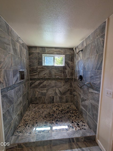 Tiny photo for 15527 Buck Road, Klamath Falls, OR 97603 (MLS # 220226114)
