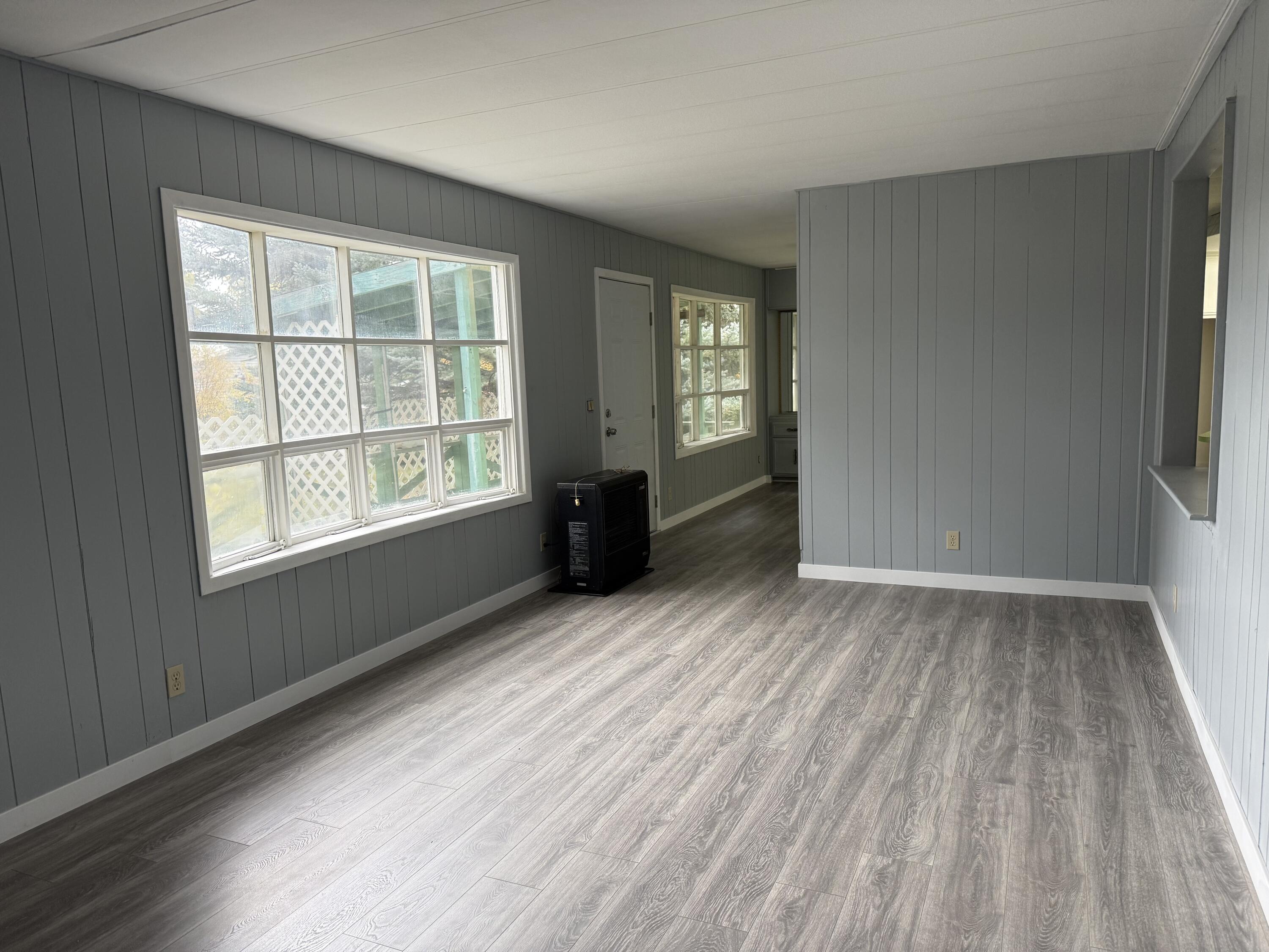 Round Lake Estates - Residential