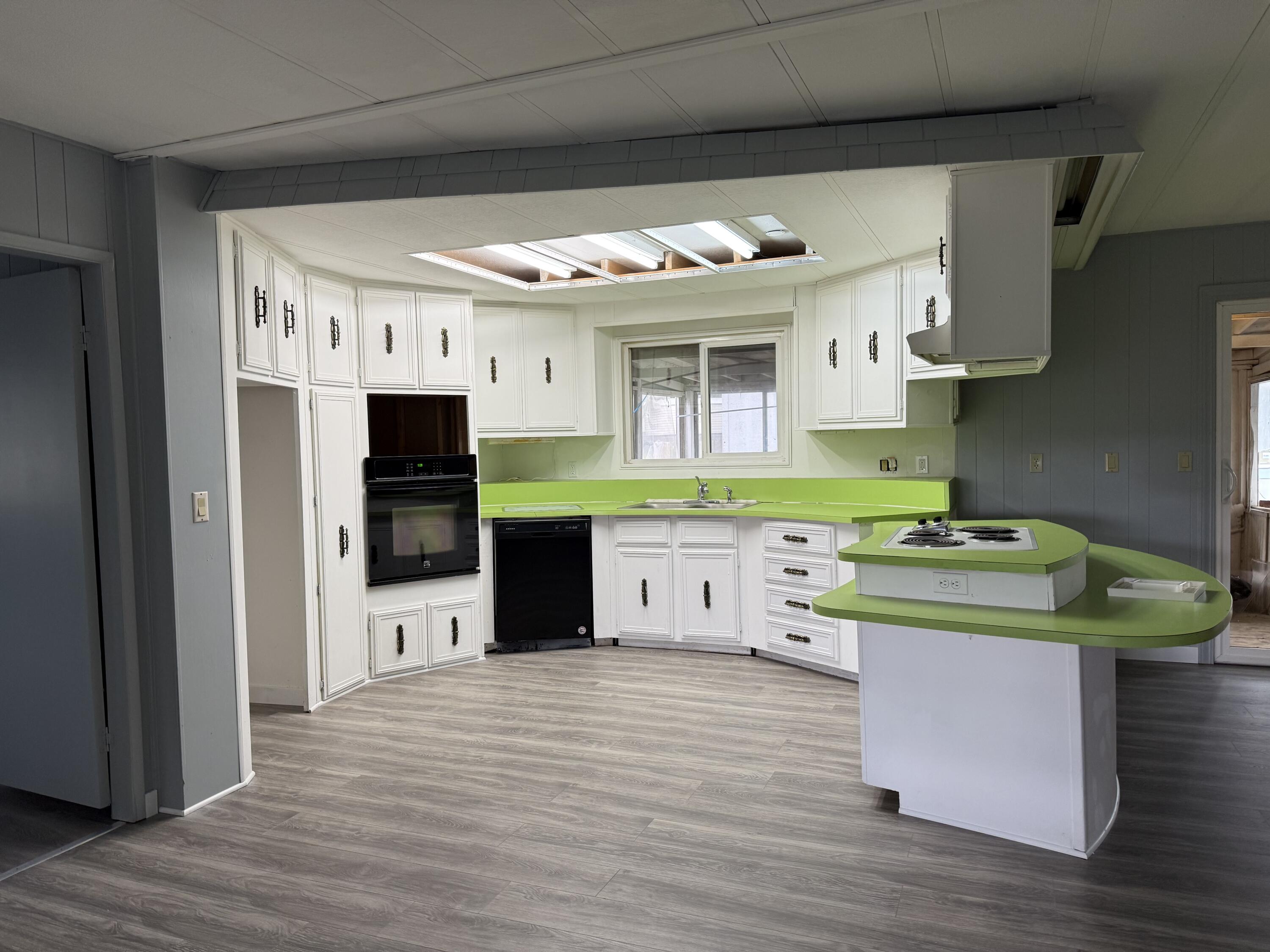 Round Lake Estates - Residential