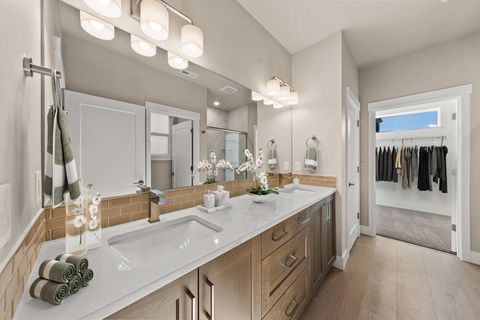 Tiny photo for 20894 SE Caldera Drive, Bend, OR 97702 (MLS # 220217149)