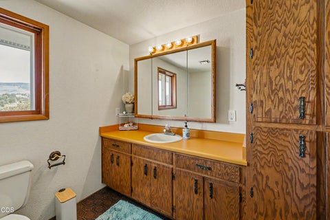 Tiny photo for 380 E Butler Lane, Ashland, OR 97520 (MLS # 220229525)