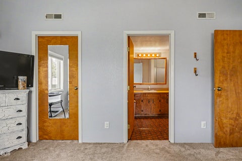 Tiny photo for 380 E Butler Lane, Ashland, OR 97520 (MLS # 220229525)