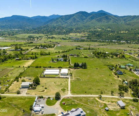 Photo of 380 E Butler Lane, Ashland, OR 97520 (MLS # 220229525)