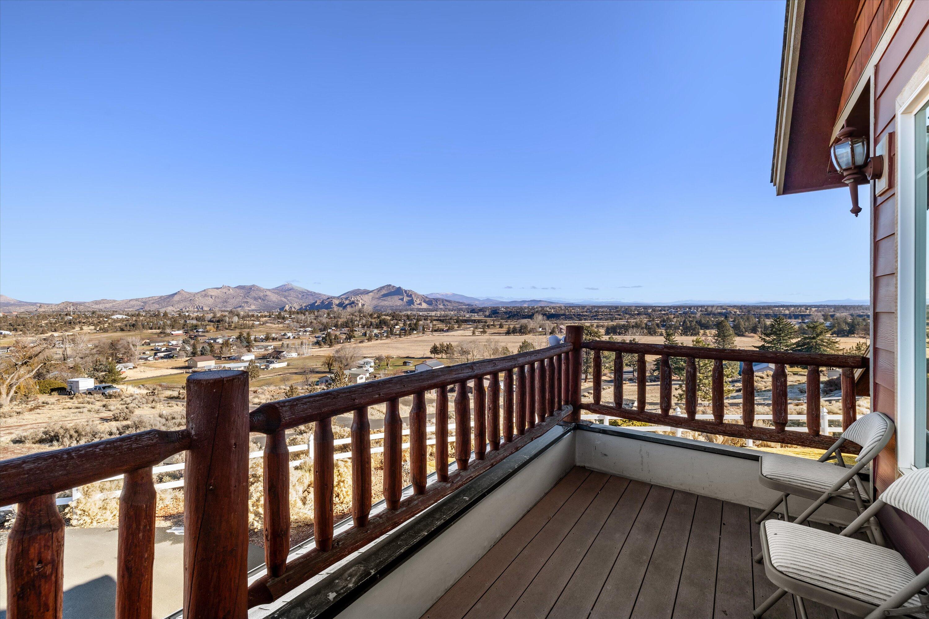 Terrebonne, Oregon 97760, United States, 6 Bedrooms Bedrooms, ,4 BathroomsBathrooms,Residential,Pending,100539