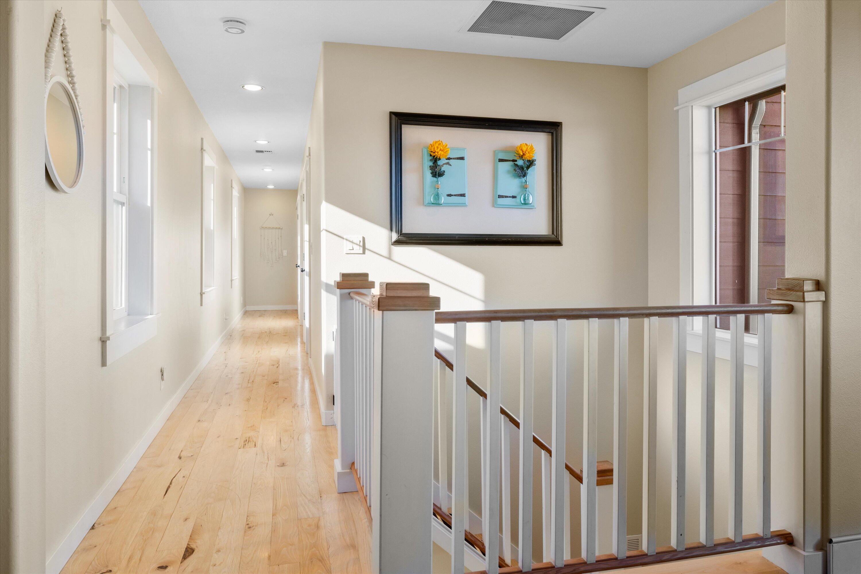 Terrebonne, Oregon 97760, United States, 6 Bedrooms Bedrooms, ,4 BathroomsBathrooms,Residential,Pending,100539