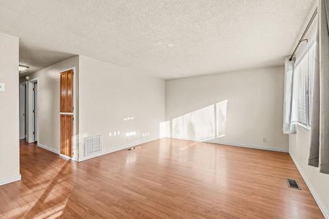 Tiny photo for 163 Berrydale Avenue, Medford, OR 97501 (MLS # 220213269)