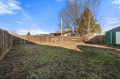 Tiny photo for 163 Berrydale Avenue, Medford, OR 97501 (MLS # 220213269)