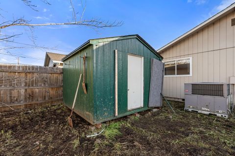 Tiny photo for 163 Berrydale Avenue, Medford, OR 97501 (MLS # 220213269)