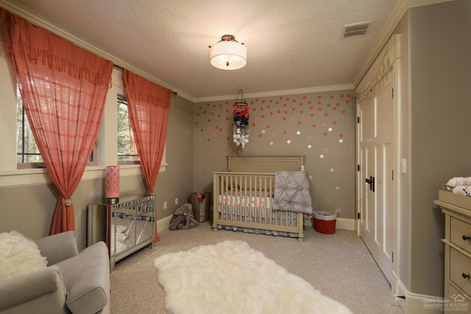 Broken Top - Residential