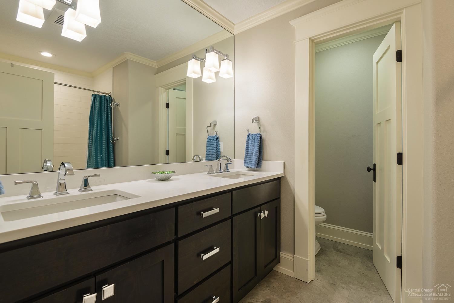 Broken Top - Residential