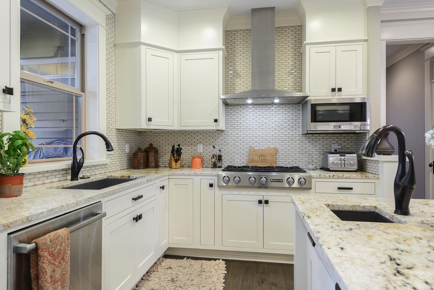 Broken Top - Residential