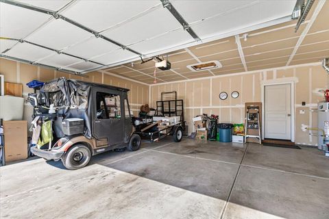 Tiny photo for 2264 College Way, Medford, OR 97504 (MLS # 220217543)