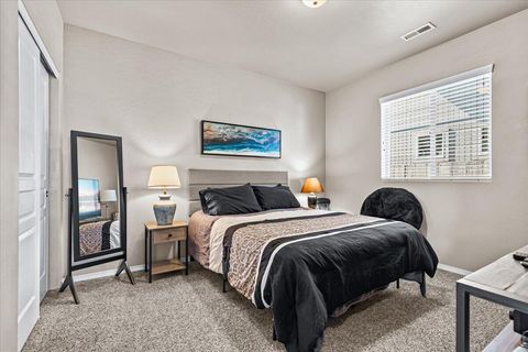 Tiny photo for 2264 College Way, Medford, OR 97504 (MLS # 220217543)