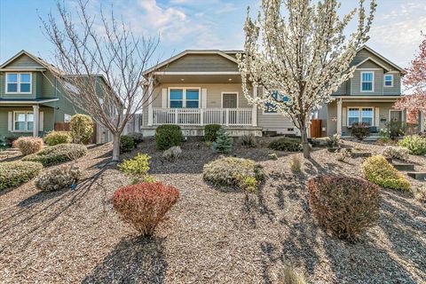 Tiny photo for 2264 College Way, Medford, OR 97504 (MLS # 220217543)
