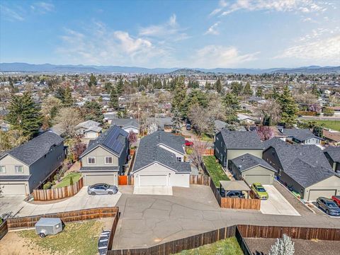 Tiny photo for 2264 College Way, Medford, OR 97504 (MLS # 220217543)