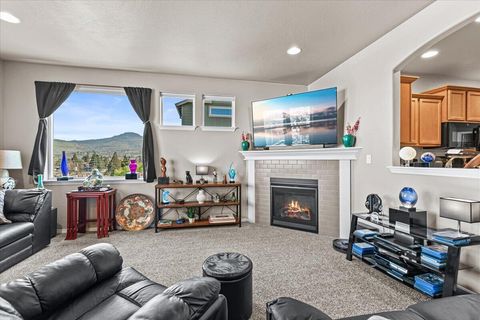 Tiny photo for 2264 College Way, Medford, OR 97504 (MLS # 220217543)
