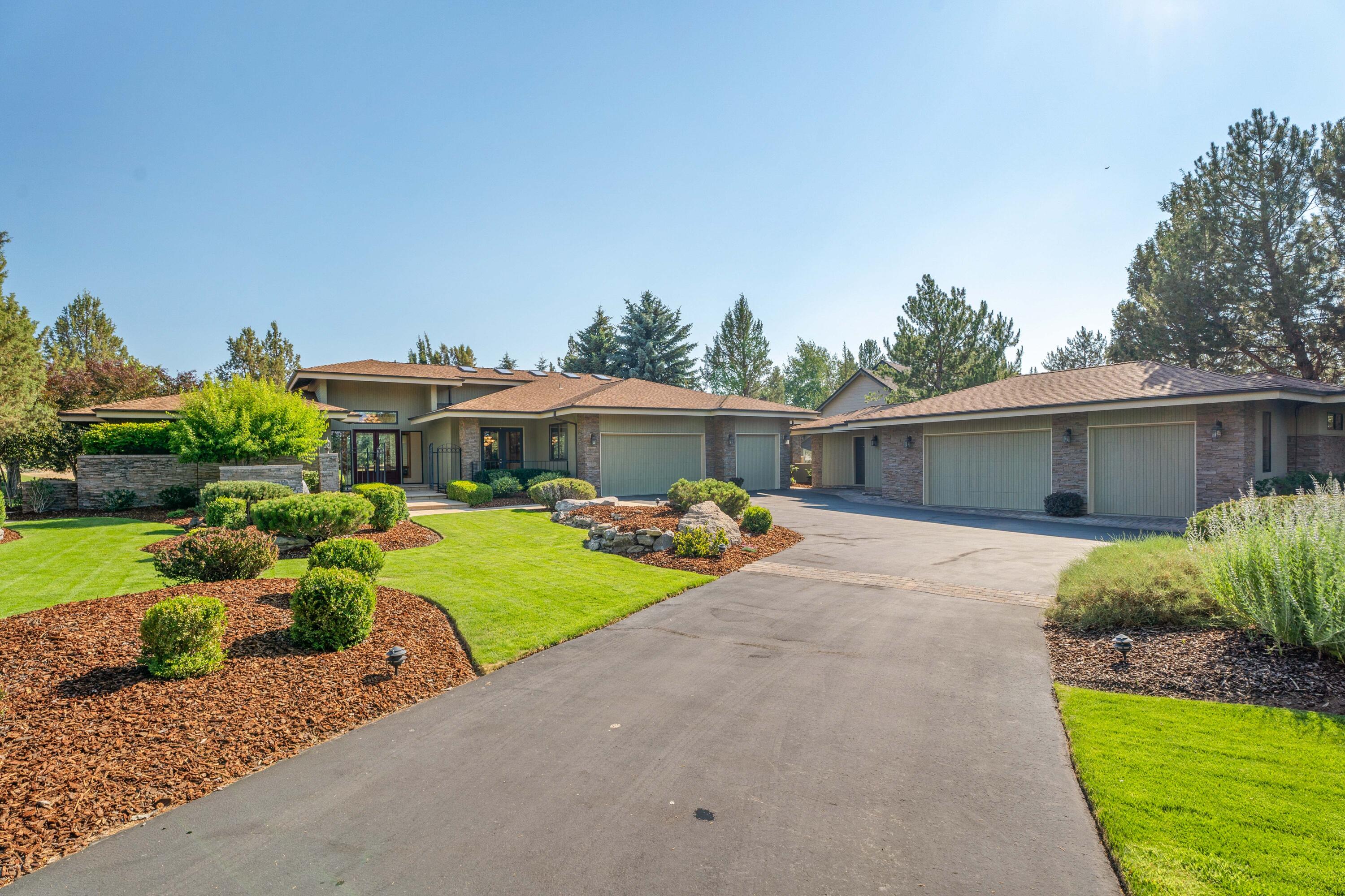 Eagle Crest - Residential