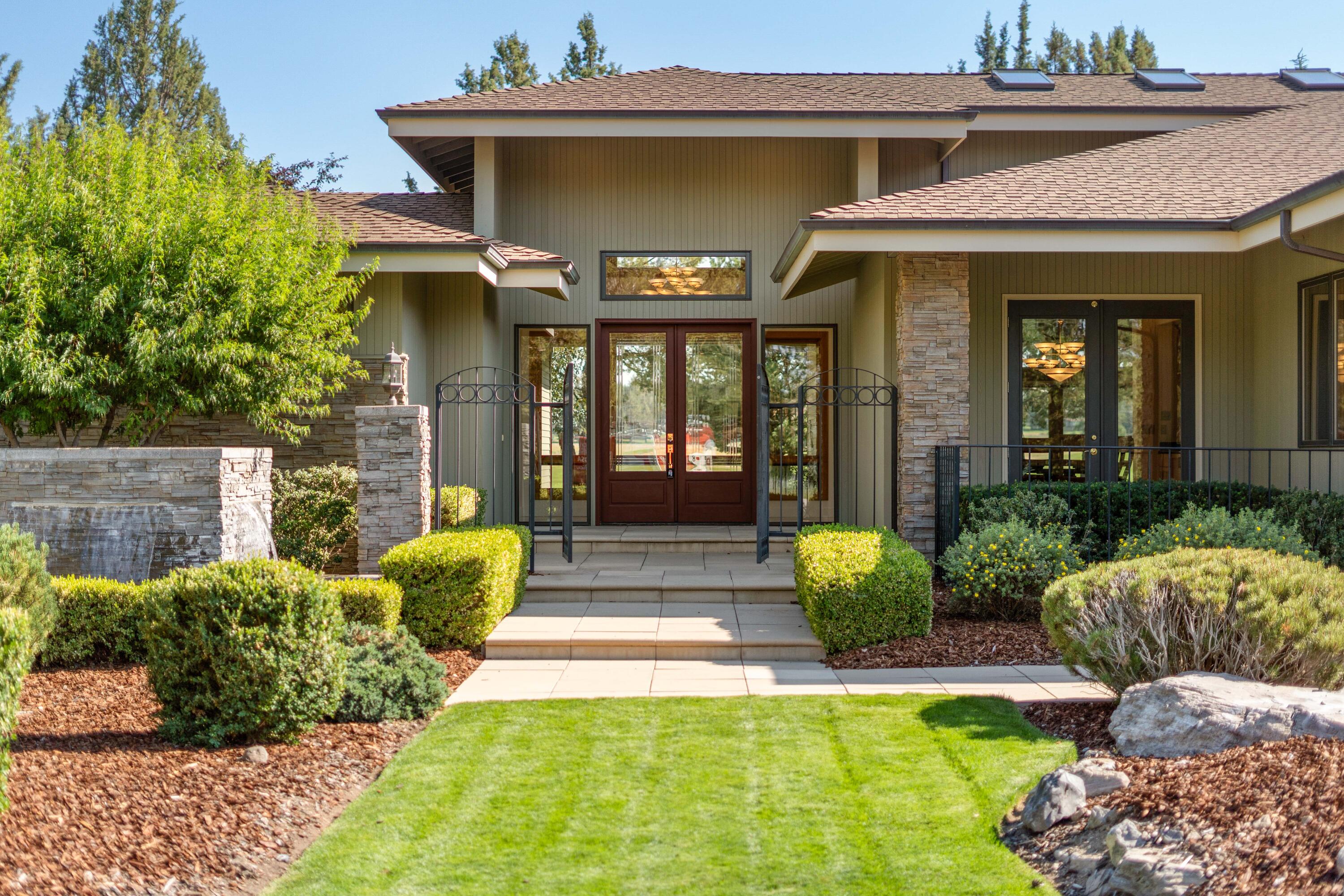 Eagle Crest - Residential