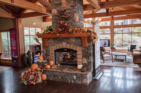 Tiny photo for 18575 SW Century Drive # 636, Bend, OR 97702 (MLS # 220212308)