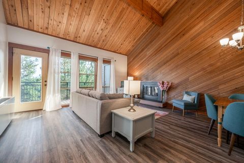 Photo of 18575 SW Century Drive # 636, Bend, OR 97702 (MLS # 220212308)