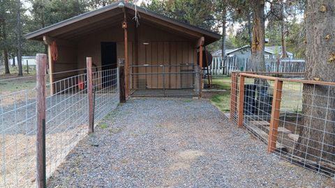 Tiny photo for 53465 Kokanee Lane, La Pine, OR 97739 (MLS # 220213230)