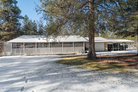 Tiny photo for 53465 Kokanee Lane, La Pine, OR 97739 (MLS # 220213230)