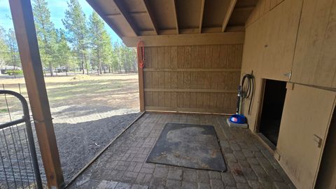 Tiny photo for 53465 Kokanee Lane, La Pine, OR 97739 (MLS # 220213230)