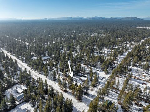 Tiny photo for 53465 Kokanee Lane, La Pine, OR 97739 (MLS # 220213230)