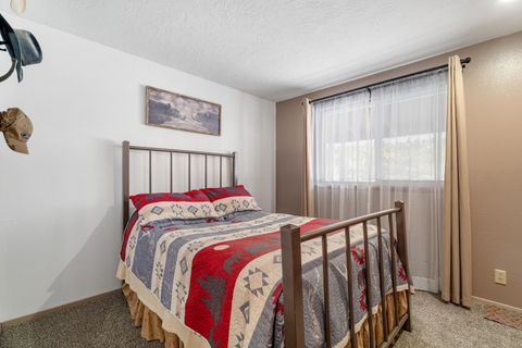 Tiny photo for 53465 Kokanee Lane, La Pine, OR 97739 (MLS # 220213230)