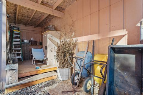 Tiny photo for 53465 Kokanee Lane, La Pine, OR 97739 (MLS # 220213230)