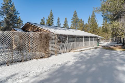 Tiny photo for 53465 Kokanee Lane, La Pine, OR 97739 (MLS # 220213230)