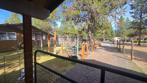 Tiny photo for 53465 Kokanee Lane, La Pine, OR 97739 (MLS # 220213230)