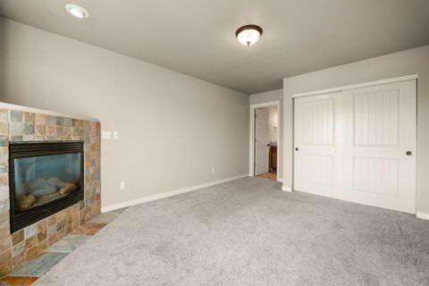 Tiny photo for 413 NW 25th Street, Redmond, OR 97756 (MLS # 220213172)
