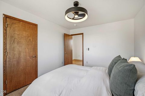 Tiny photo for 21770 Eastmont Drive, Bend, OR 97701 (MLS # 220223249)