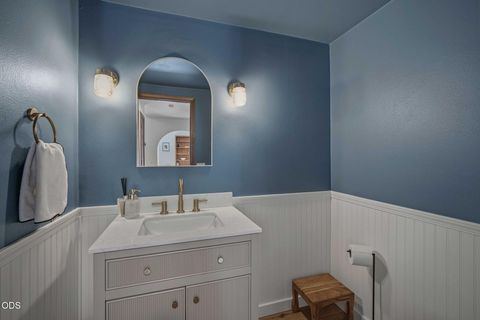 Tiny photo for 21770 Eastmont Drive, Bend, OR 97701 (MLS # 220223249)
